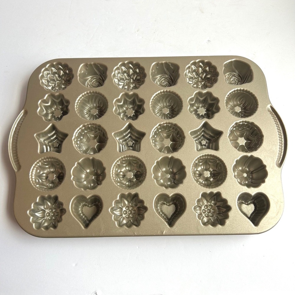 Nordic Ware Bundt Teacake & Candies Pan 30 Cavity Gold‎ Cast Aluminum 2.5 Cup